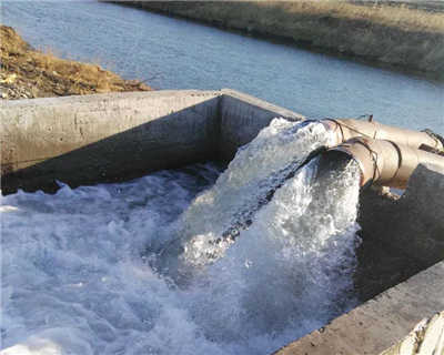 大流量工業水泵現場出水